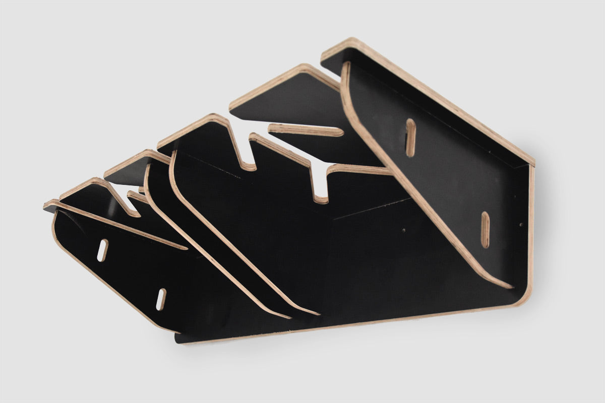 Wall holder for 6 pairs of skis and poles